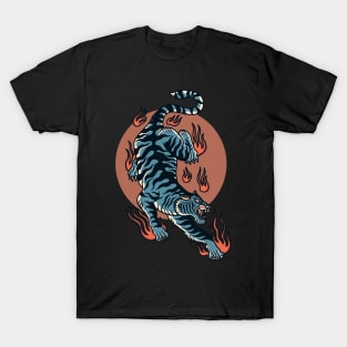 Oriental tiger vintage sunset retro red circle art flames T-Shirt